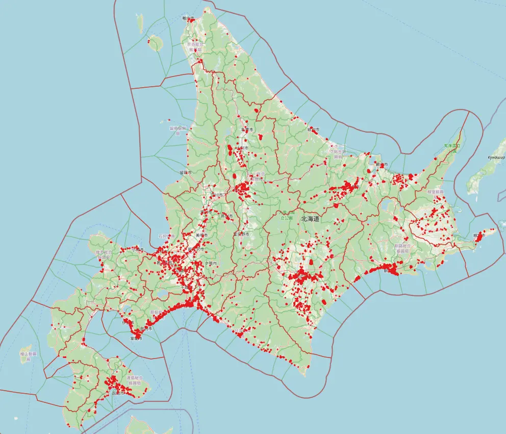 北海道全体での産業施設の立地。各境界線は振興局・総合振興局の境界(赤)および市町村境界(緑)。胆振地方に産業施設が集中しているように見える